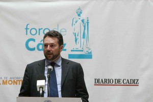 José Joly Martínez de Salazar presentó a Don Manuel, presidente del consejo editorial del Grupo Joly